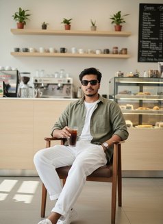 Top - Male escort in New Delhi Photo 3 of 3