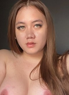 YOUR TOP ALlYAH - Transsexual escort in Manila Photo 9 of 10