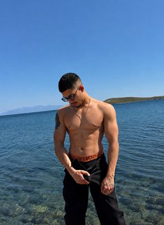 Top Lucifer - Acompañantes masculino in İstanbul Photo 7 of 8