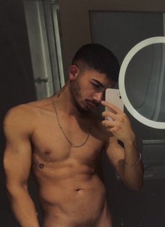 Top Lucifer - Acompañantes masculino in Dubai Photo 6 of 11