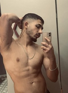 Top Lucifer - Acompañantes masculino in Dubai Photo 7 of 11