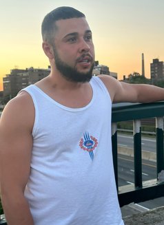 mostafa - Acompañantes masculino in Toronto Photo 5 of 10