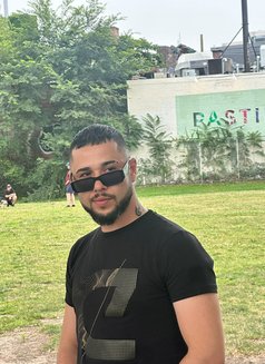 mostafa - Acompañantes masculino in Toronto Photo 6 of 10
