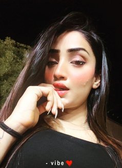 Top Premium Indian/russian Model Escort - puta in Pune Photo 6 of 13