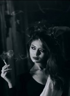 Top Premium Indian/russian Model Escort - puta in Pune Photo 8 of 13