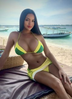 PRETTY GIRL WITH HARD DICK - Acompañantes transexual in Bali Photo 2 of 30