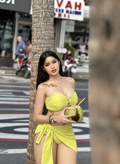 TOP RATED YSABEL in TOWN - Transsexual escort in Kuala Lumpur Photo 24 of 30