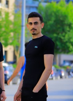 Top - Acompañantes masculino in Beirut Photo 3 of 5