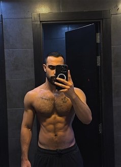 Top Syrian Manly - Male escort in Dubai Photo 7 of 8