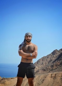 Top Syrian Manly - Male escort in Dubai Photo 2 of 5