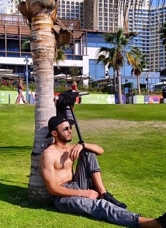 فحل عربي Top - Male escort in Doha Photo 11 of 13