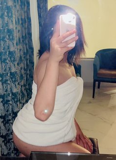 Top Z - Transsexual escort in Dubai Photo 1 of 2