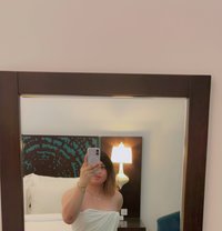 Top Z - Transsexual escort in Dubai