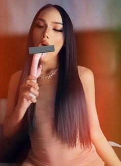 🇹🇭ladyboyinjuffair BOTH (bigdick7N) - Transsexual escort in Al Manama Photo 1 of 17