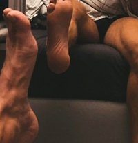 Top21cm - Male escort in Beirut