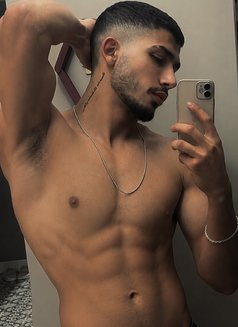 DragonVİP - Male escort in Dubai Photo 7 of 7