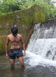 Topper - Male escort in Mumbai Photo 5 of 5