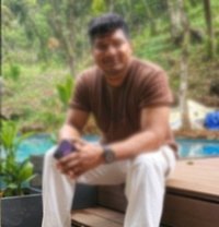TOPPER ROD - Male escort in Colombo