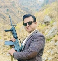 Topper007 - Male escort in Dubai