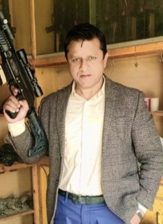 Topper007 - Male escort in Dubai Photo 3 of 12