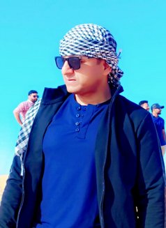 Topper007 - Male escort in Dubai Photo 5 of 12