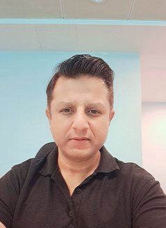 Topper007 - Male escort in Dubai Photo 12 of 12