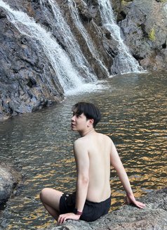 Toppic - Male escort in Bangkok Photo 3 of 5