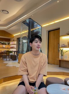 Toppic - Male escort in Bangkok Photo 1 of 5