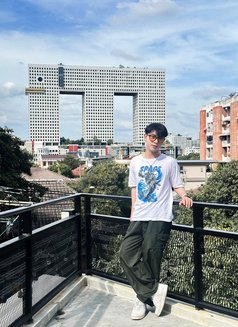 Toppic - Male escort in Bangkok Photo 4 of 5