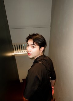 Toppic - Male escort in Bangkok Photo 5 of 5