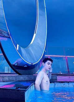 Toppic🇹🇭 - Male escort in Bangkok Photo 5 of 6