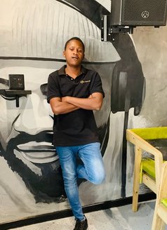 Topskasi - Male escort in Harare Photo 4 of 4