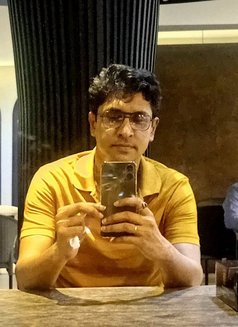 Topup - Acompañantes masculino in Dhaka Photo 2 of 3