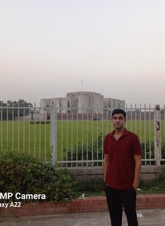 Topup - Acompañantes masculino in Dhaka Photo 3 of 3