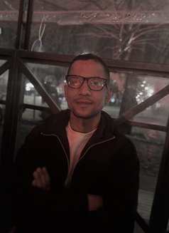 Toran - Male escort in Lisbon Photo 2 of 4