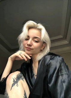 Tori - escort in Bangkok Photo 4 of 10