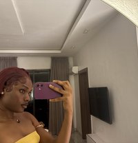 Toria - Acompañante transexual in Accra
