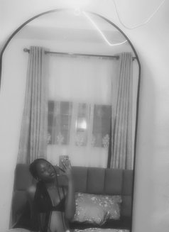 Toria - Acompañantes transexual in Accra Photo 2 of 8