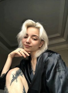 Tory - escort in Phuket Photo 5 of 8