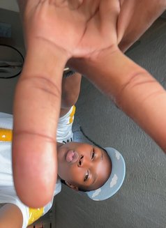 Toshtee - Male adult performer in Nairobi Photo 3 of 8