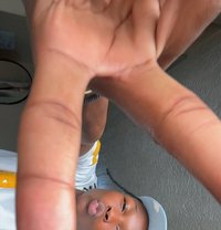 Toshtee - Male adult performer in Nairobi