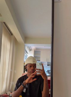 Toshtee - Intérprete masculino de adultos in Nairobi Photo 7 of 8