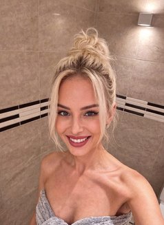 Cute Viktoria - escort in Dubai Photo 9 of 9
