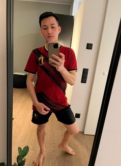 Toto - Male escort in Muscat Photo 2 of 14