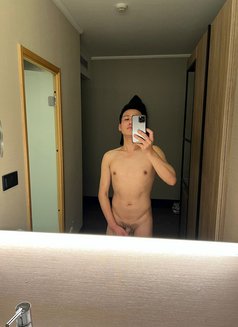 Toto - Male escort in Muscat Photo 11 of 14