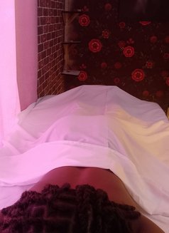 Touch by ZiY - masseur in Mombasa Photo 7 of 8