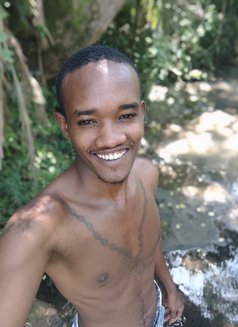 Touch by ZiY - masseur in Mombasa Photo 8 of 8