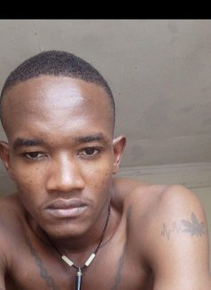 Touch by ZiY - masseur in Mombasa Photo 9 of 9