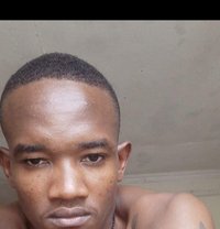 Touch by ZiY - masseur in Mombasa Photo 9 of 9