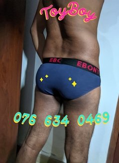 Toy Boy for Married MILFs / Aunties - Male escort in Colombo Photo 6 of 10